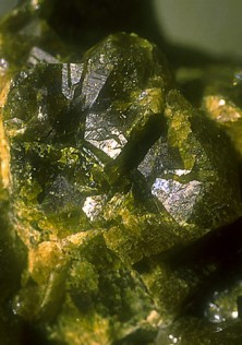 Green Garnet - Grenat vert