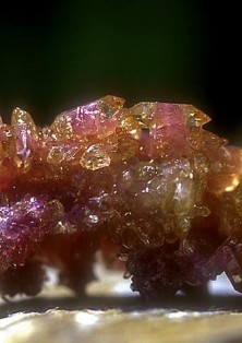 Vesuvianite - Vésuvianite